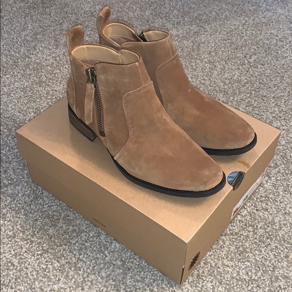 ugg aureo boot canada